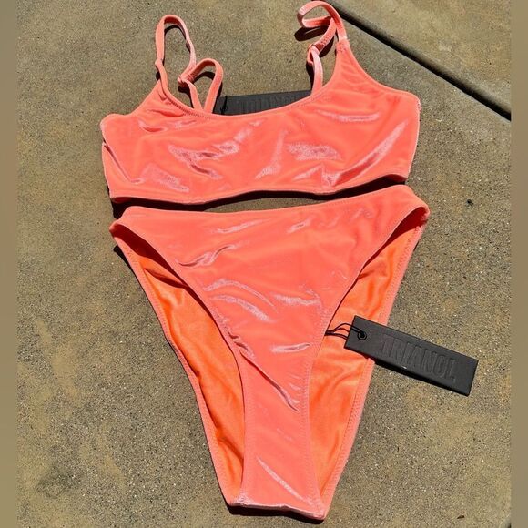 TRIANGL CORAL VELVET HIGH WAIST NO BAG NEW WITH TAGS - Picture 2 of 8